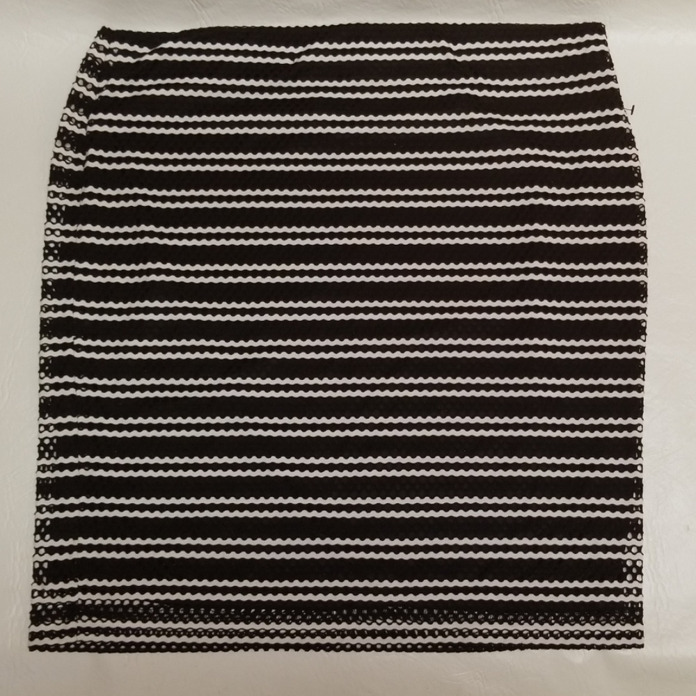 NEW Alfani stretch pencil skirt 16